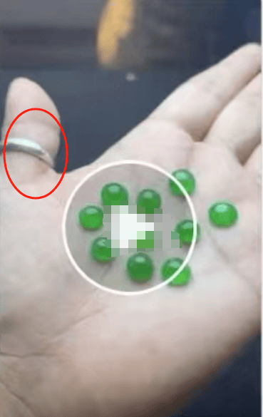 “看了20多遍,确认是我姐!”被困废墟的缅甸女子因拇指戴戒指被妹妹认出,盼她平安