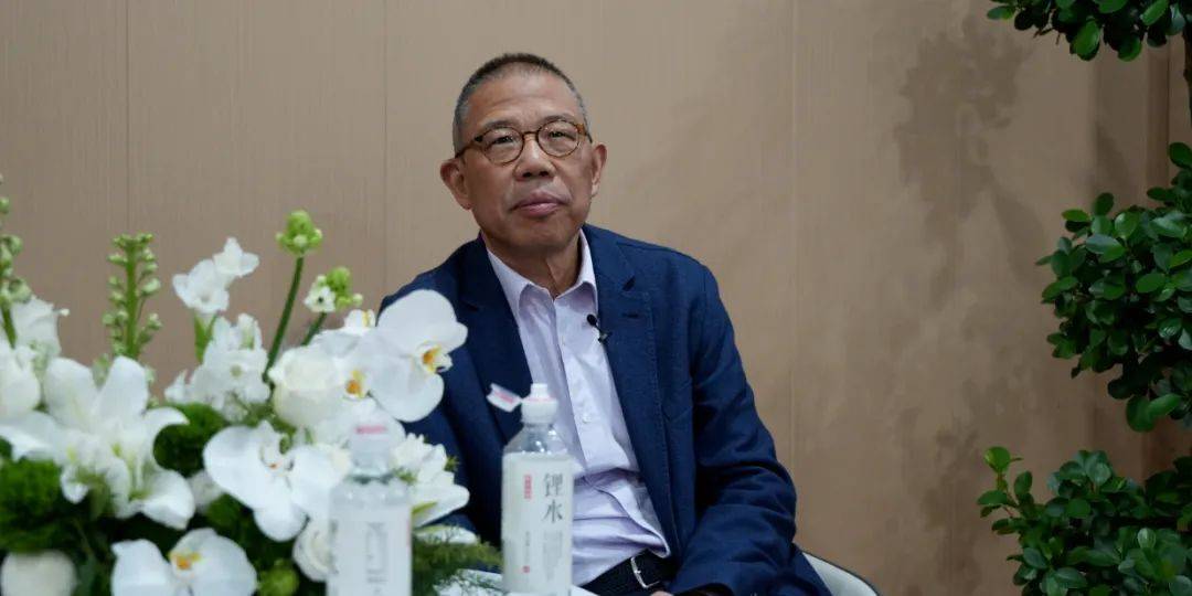 钟睒睒最新发声:真正的企业家应向上竞争,直言价格战真正受害的是消费者