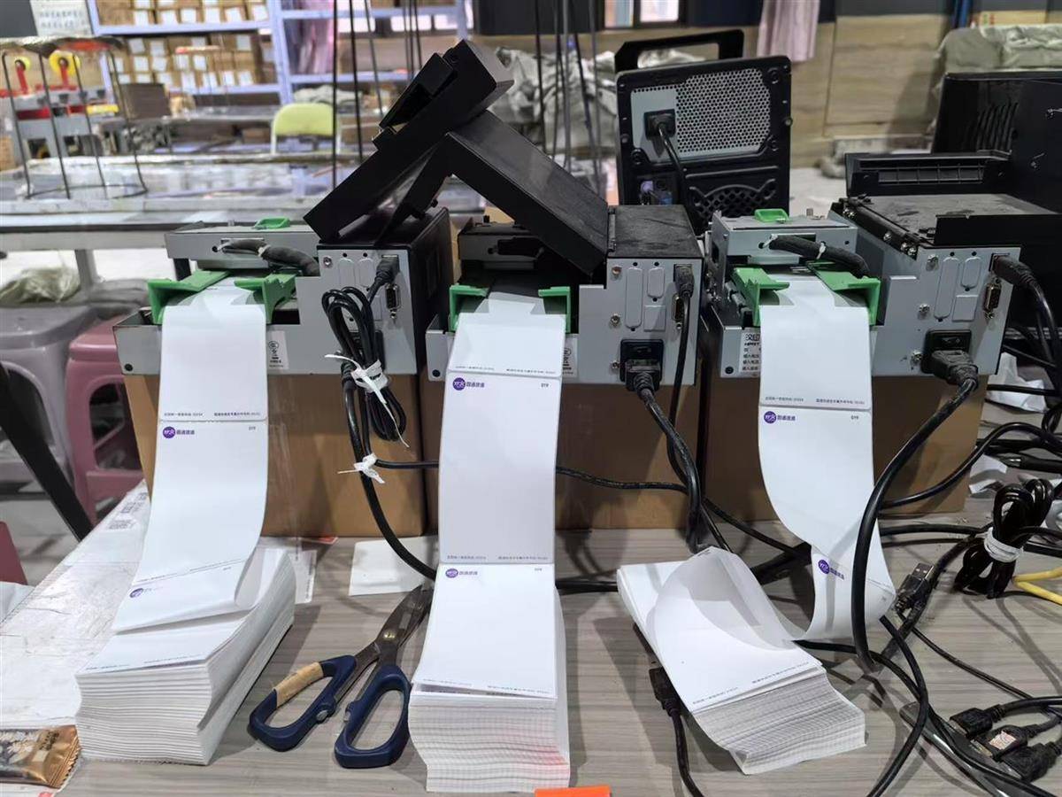 他发出的81万件快递全是电诈卡片!武汉江岸警方破获特大诈骗案