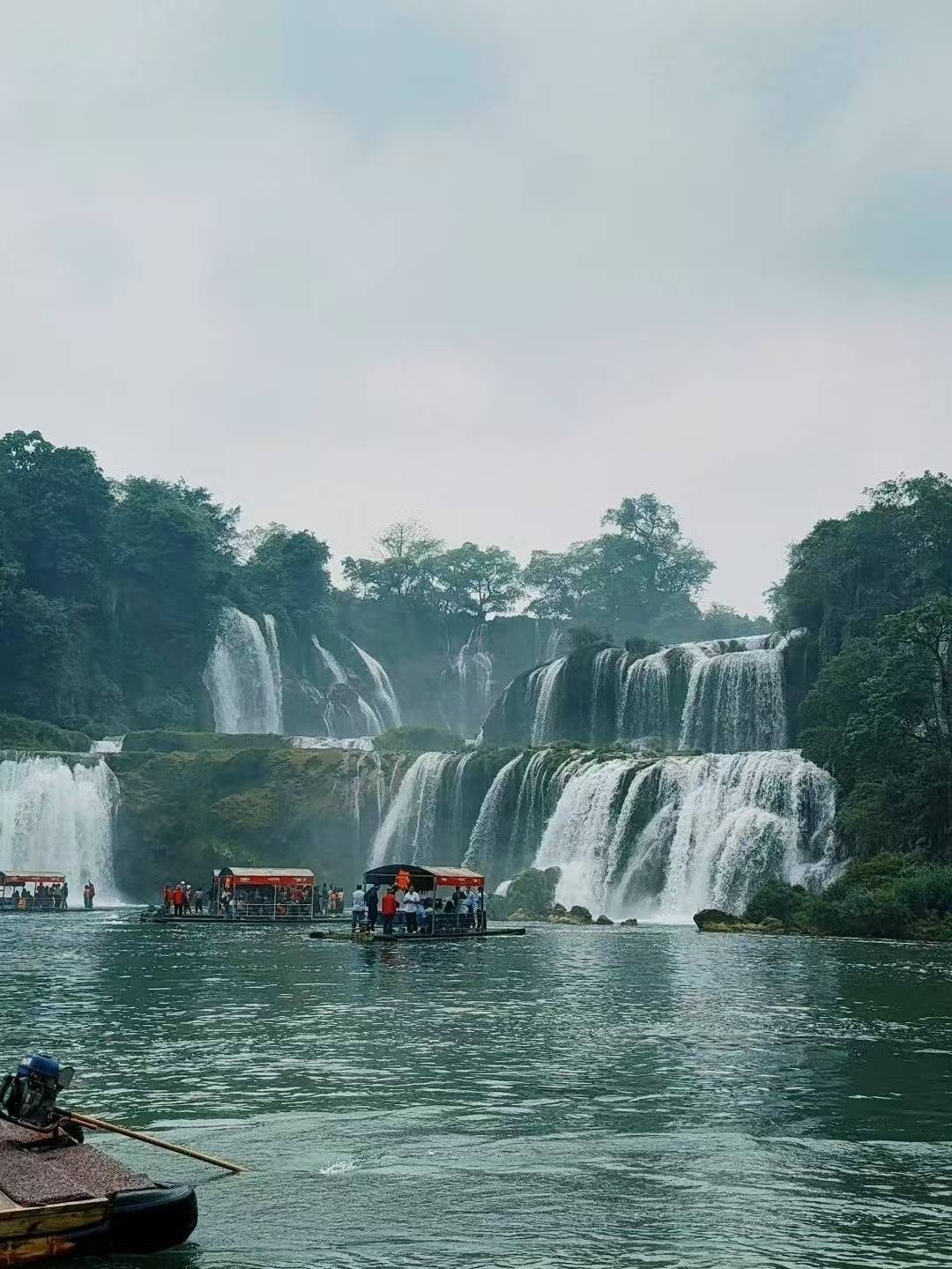 广西德天跨国瀑布变“小水滴”，景区：枯水期，水量要到6月以后恢复