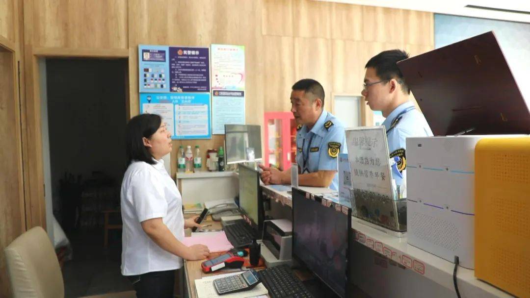 价格刺客退退退！江陵连续突查300余家商户