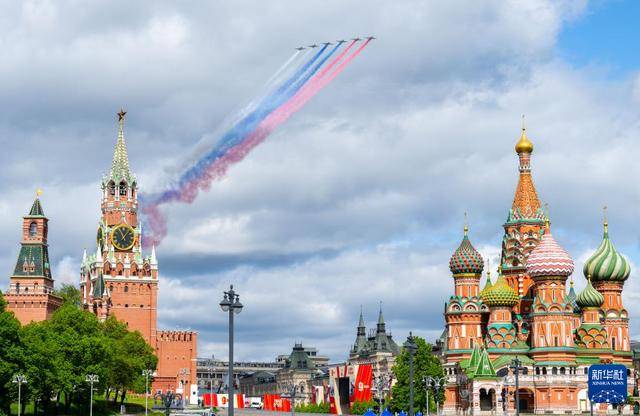 莫斯科举行纪念苏联伟大卫国战争胜利80周年阅兵式彩排