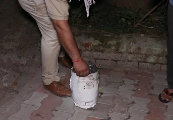 巴基斯坦副总理兼外长证实：使用歼-10战机击落了印军“阵风”战机