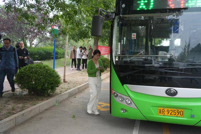 今晨,北京首条外埠进京公交线开通运营