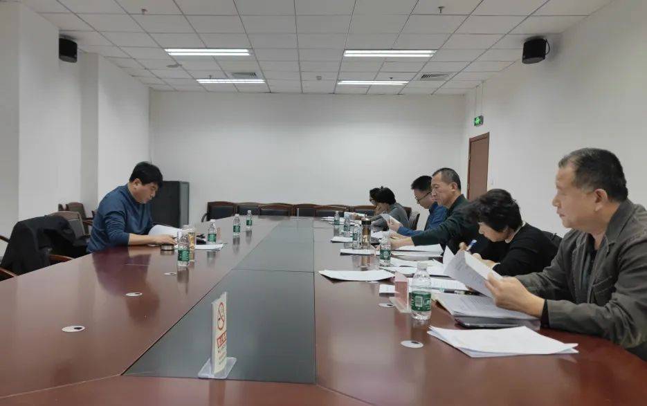 通州区各单位开展深入贯彻中央八项规定精神学习教育学习研讨⑨