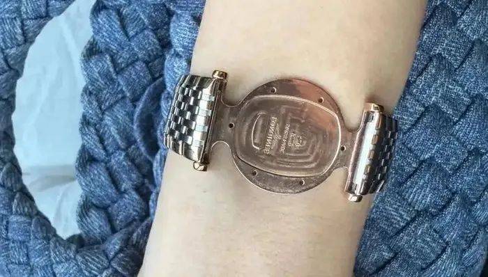 万元浪琴只剩表带能用,客服:必须见到表盘才能修