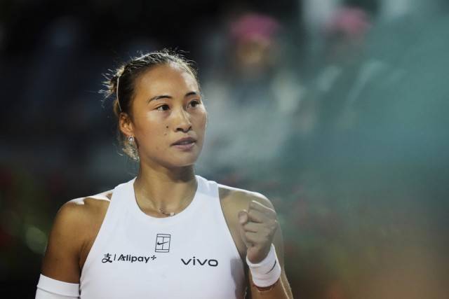 终于越过萨巴伦卡这座高山，郑钦文感谢自己的耐心和专注