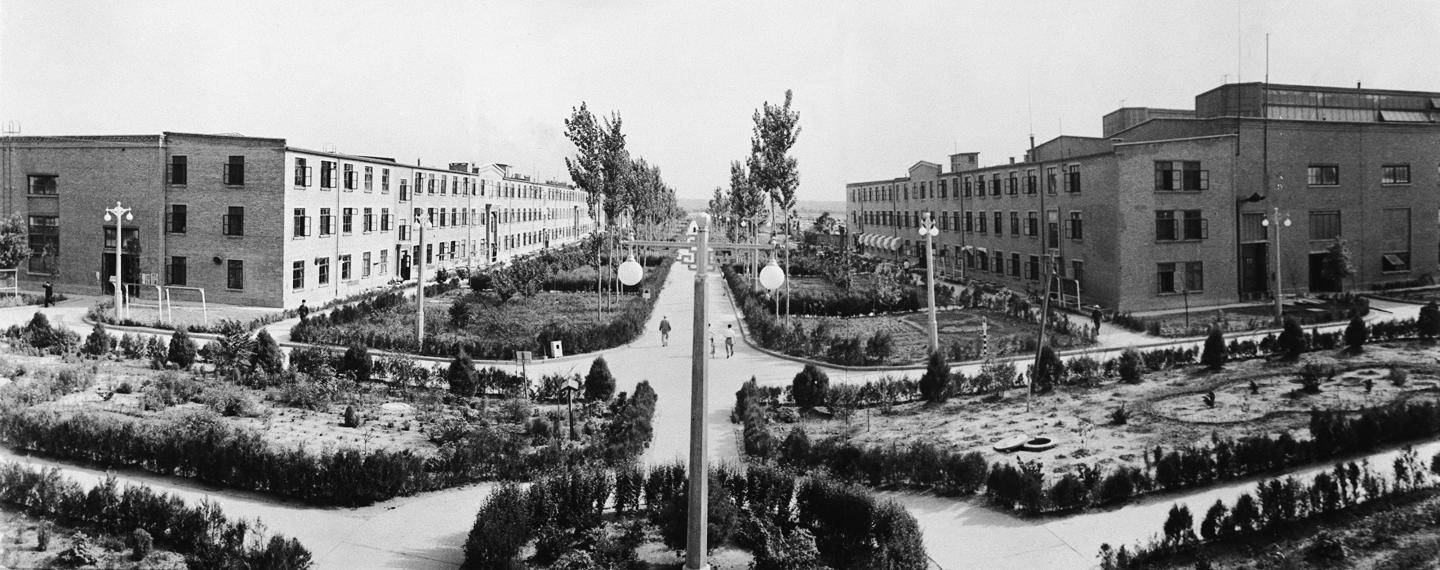 第1视点丨跟随总书记走进洛阳轴承集团 了解先进制造业发展