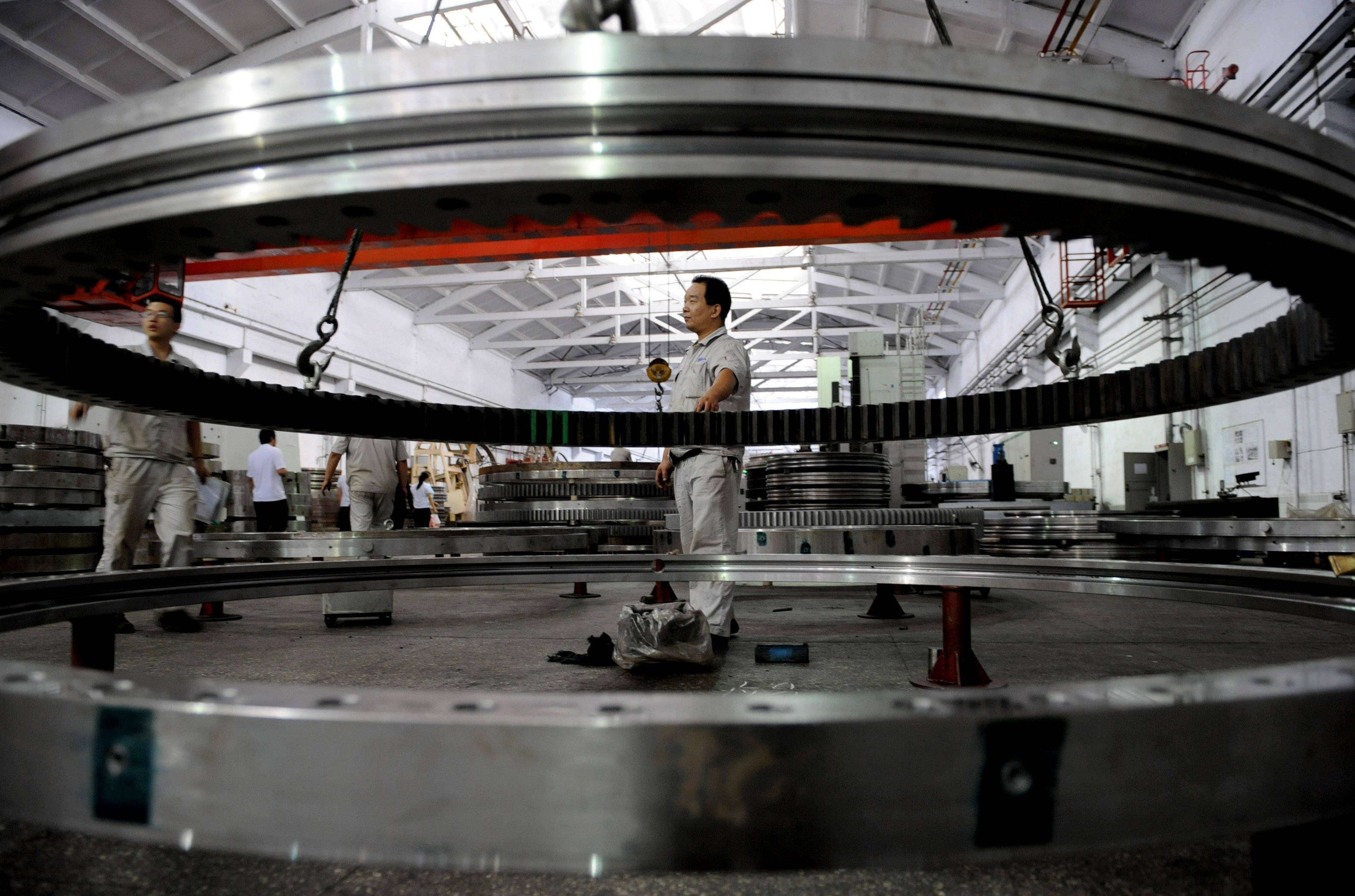 第1视点丨跟随总书记走进洛阳轴承集团 了解先进制造业发展