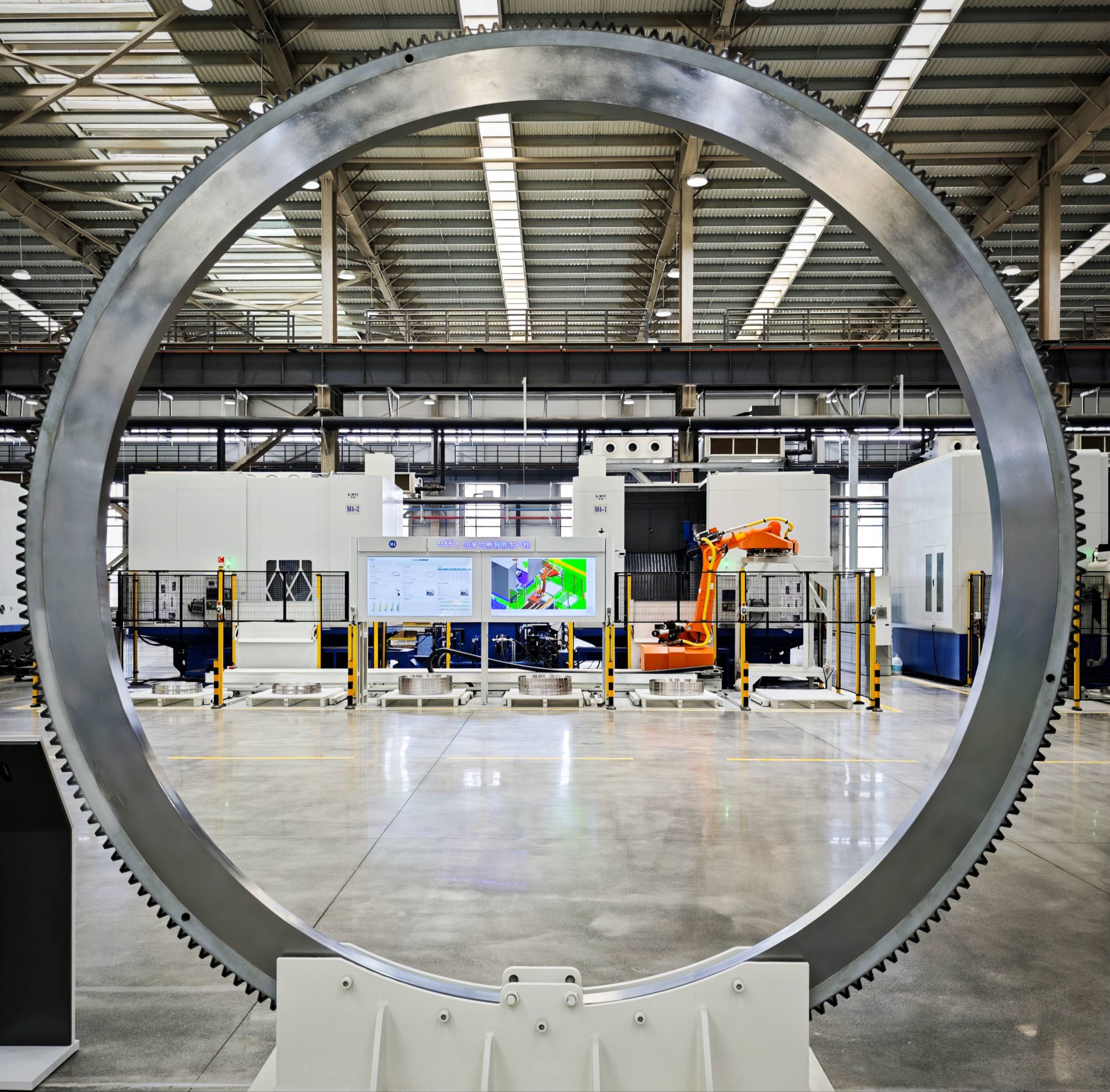 第1视点丨跟随总书记走进洛阳轴承集团 了解先进制造业发展