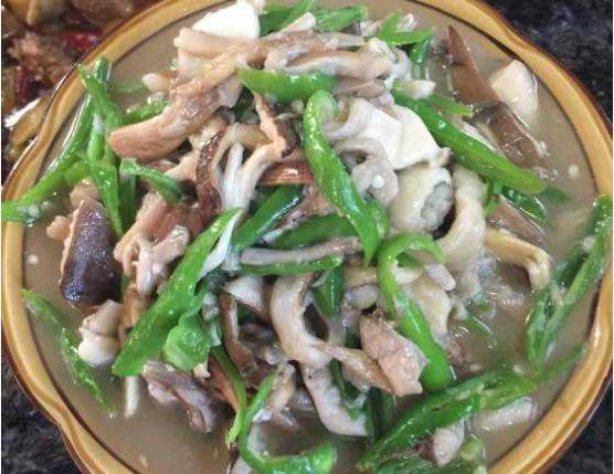 “天价”鸡枞调查：最贵卖到1800元/公斤！雨水少致产量低，多地价高客少