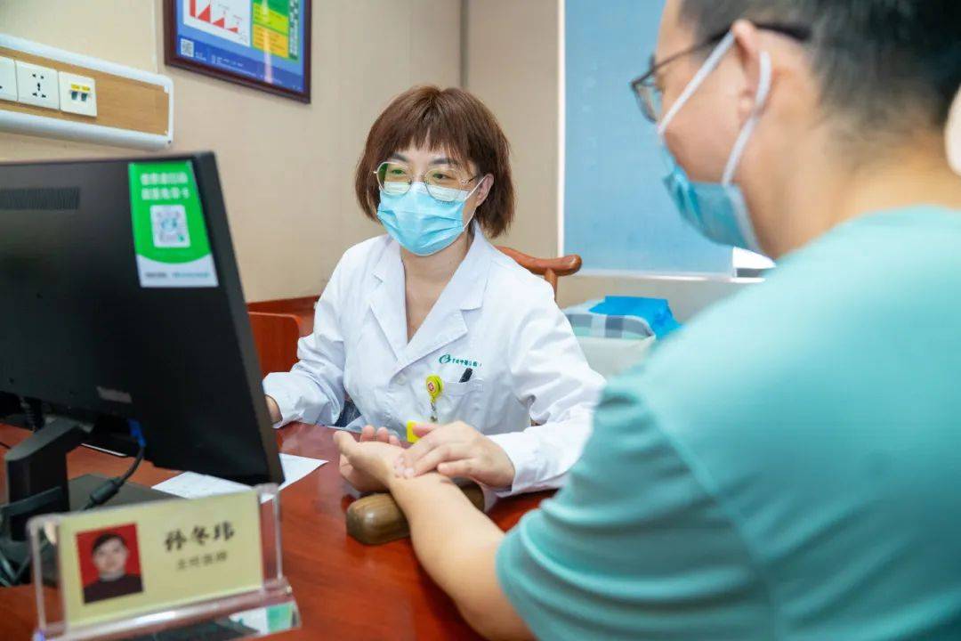 醒来“天塌了”!深圳一女子眼睛闭不上、嘴巴漏水!这些错误很多人会犯