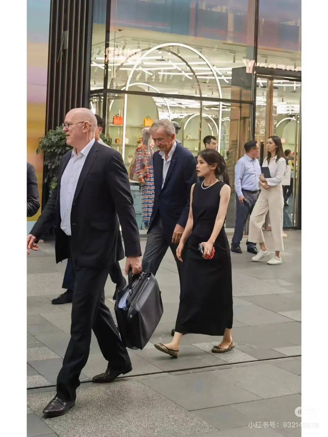 这个“女掌门”获晋升!她曾因陪同LVMH老板太古里巡店走红