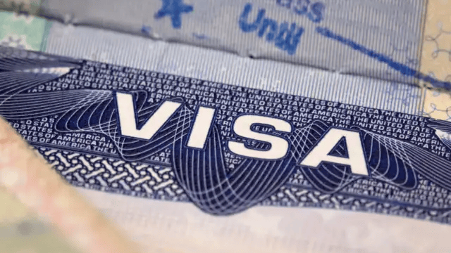 美政府恢复办理外国学生签证!