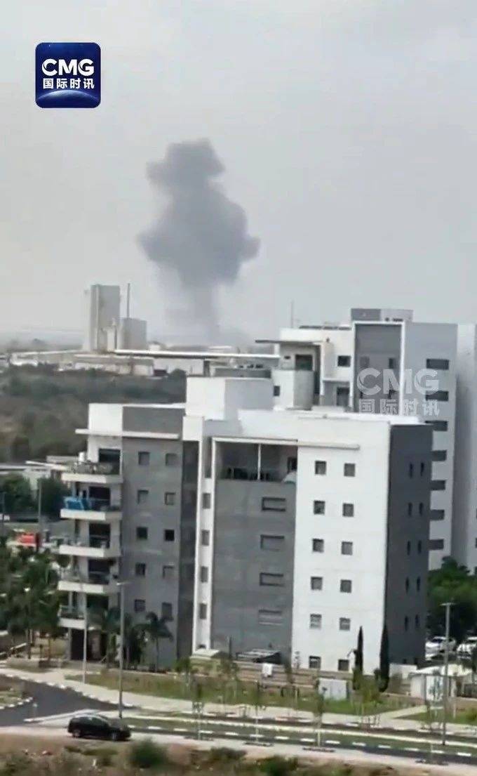 新一轮空袭!“伊朗发射约15枚弹道导弹,40分钟内多次齐射”