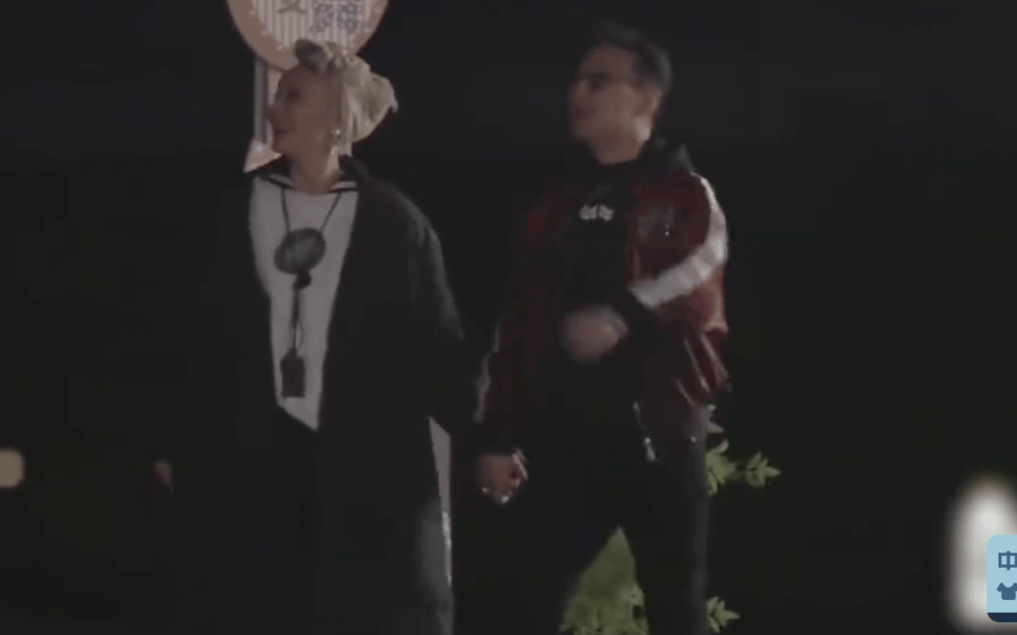 54岁汪峰与53岁宁静传绯闻，汪峰晒34岁正牌女友合照辟谣