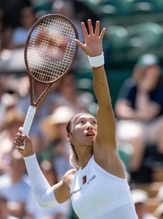 郑钦文回应温网出局：注意力很难集中，高温不是输球理由