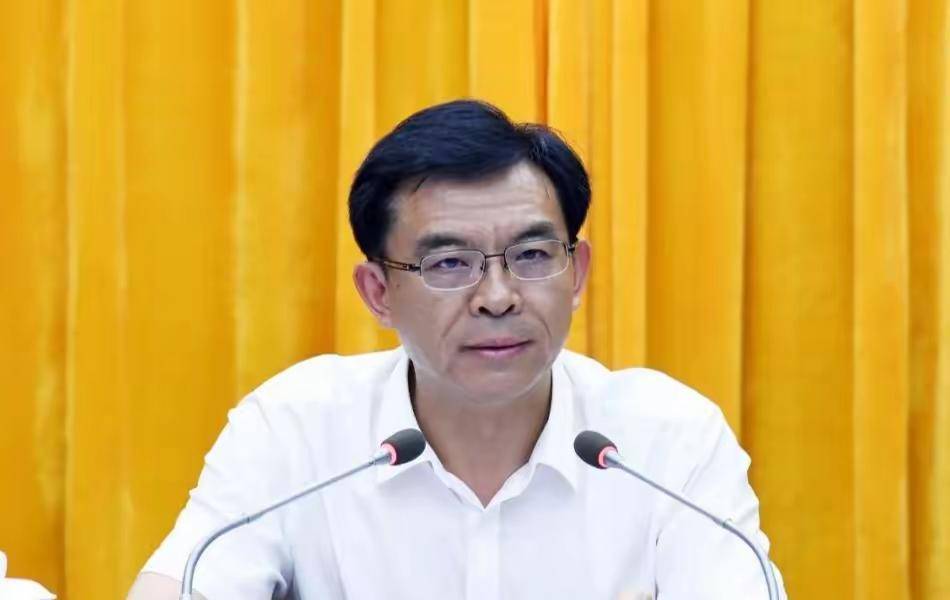 搞权色交易!贵州省人大常委会法工委原副主任陈少荣被“双开”,曾任安顺市委书记