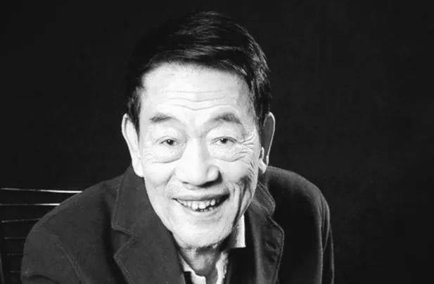 郭德纲发文悼念相声演员杨少华，李金斗称杨少华在午休时安详辞世，生前状态良好