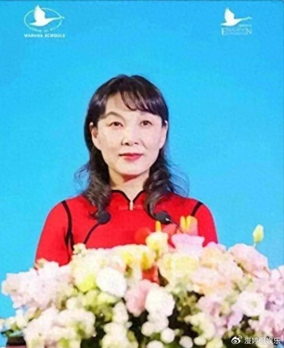 杜建英大学旧照曝光,难怪能上位!两儿子名字暗藏深意,手握股权