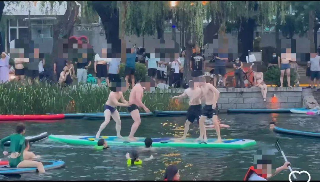 缺水的北京，被北漂强行玩成了威尼斯