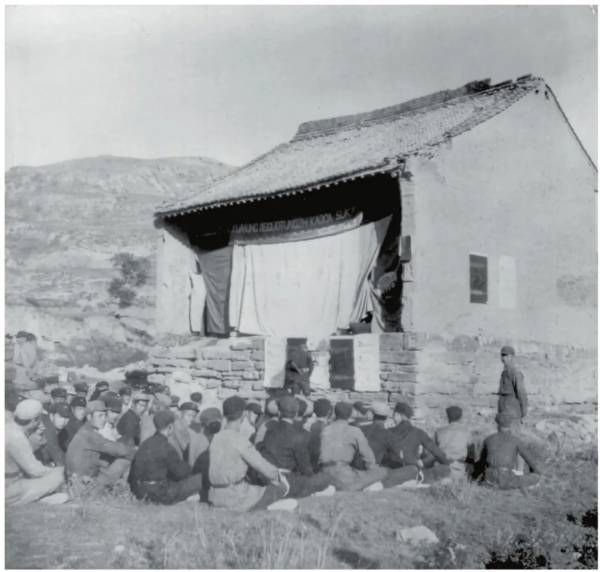 王立华：为什么毛泽东率领的红军不可征服？斯诺的观察说明了一切