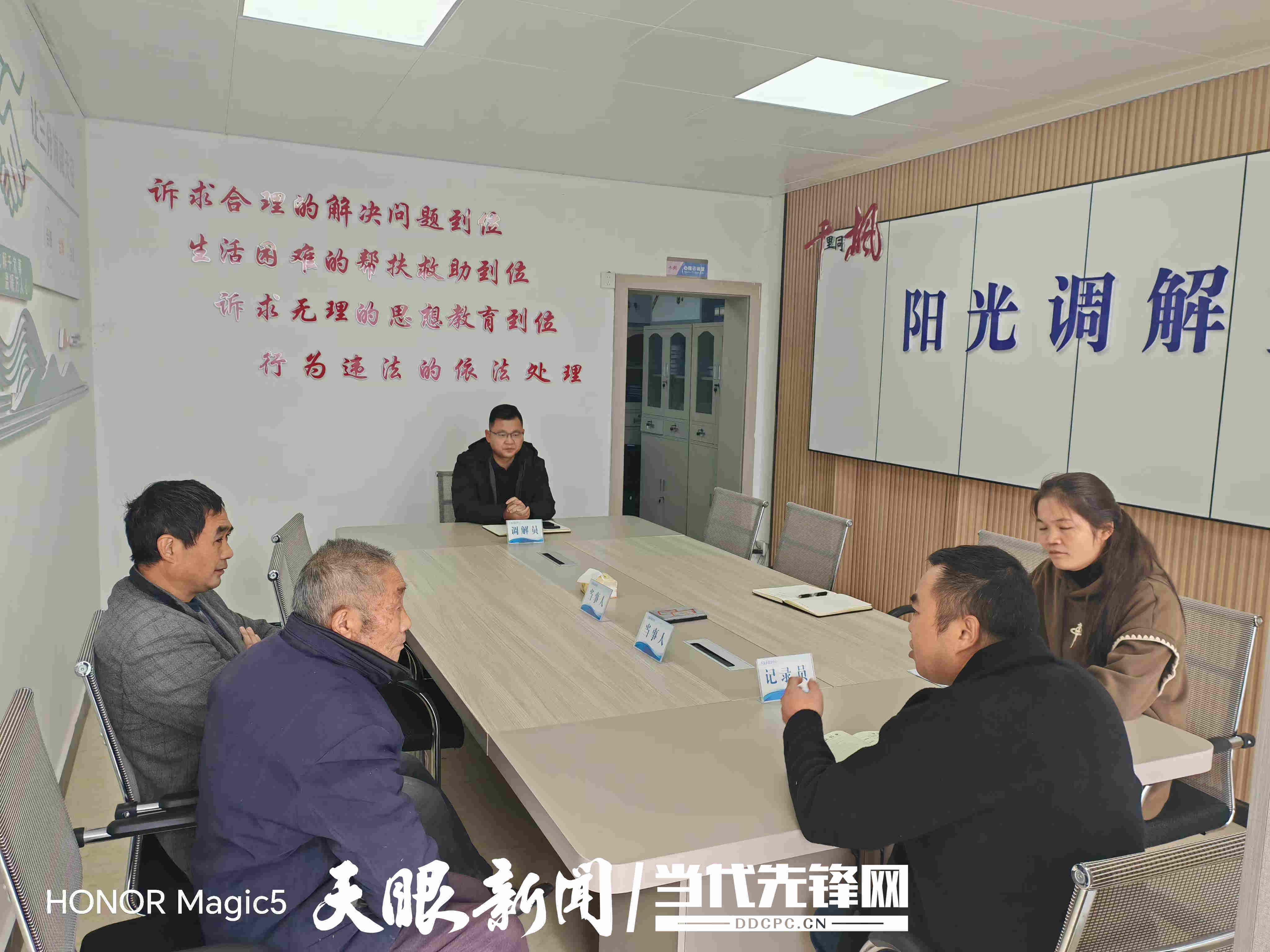 扎根基层!他用初心交出一份有温度的答卷