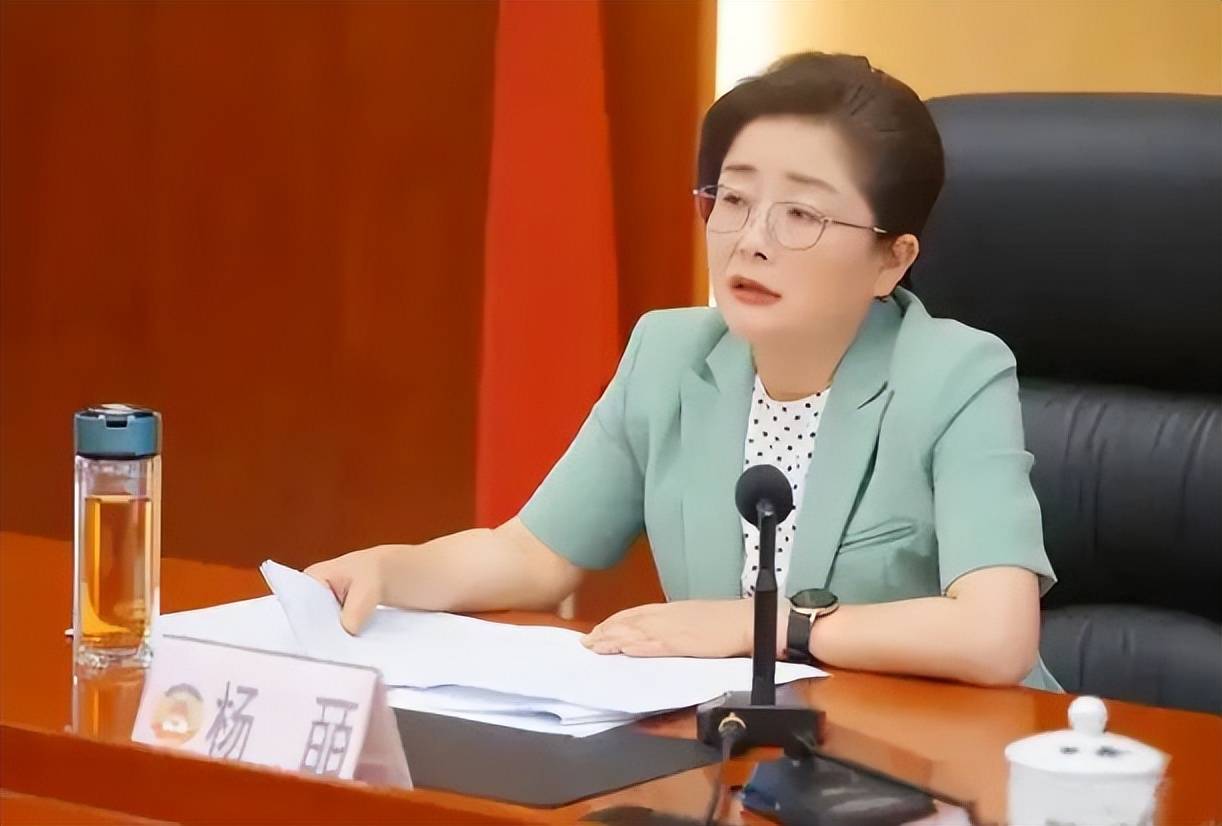 曾任昆明市副市长的她，主动投案