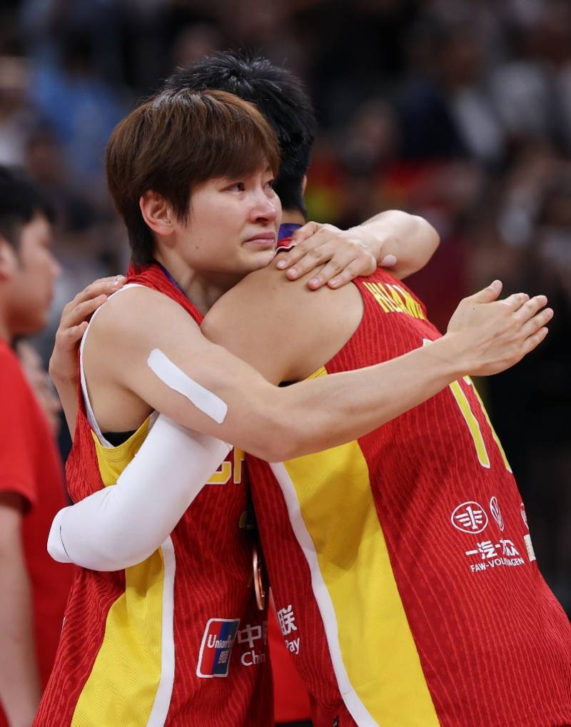 杨舒予谈落泪：和姐姐们最后一次打亚洲杯，人生总要有点挑战