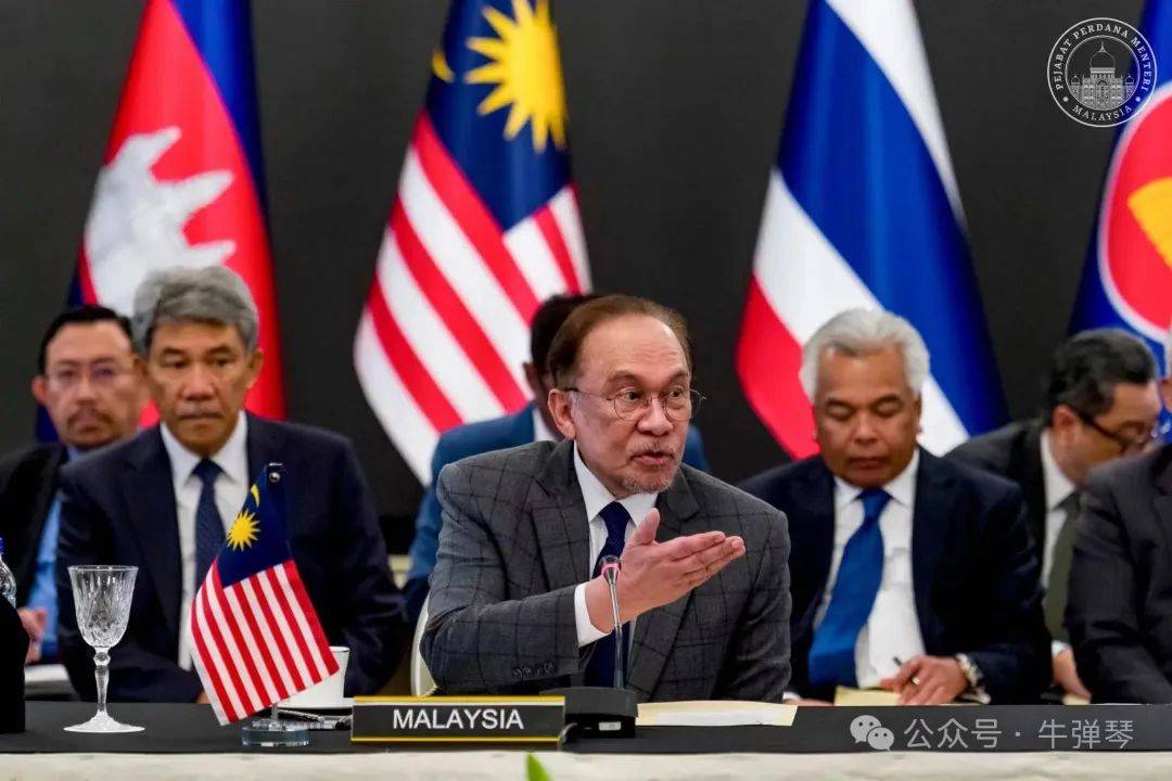 泰柬终于停火,秘密就藏在这张照片里