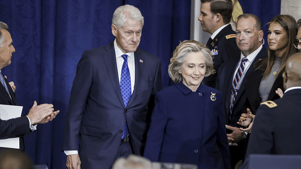 克林顿夫妇收到美国国会传票:两人需就爱泼斯坦案调查作证