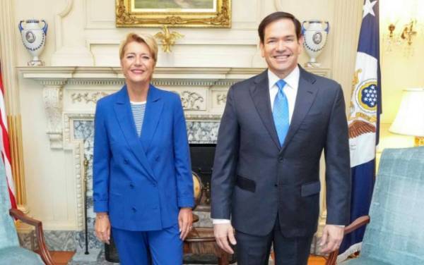 真急了，瑞士联邦主席：不反对费德勒和因凡蒂诺出面，劝特朗普降低关税