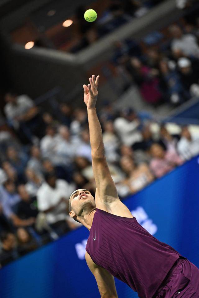 网球 | 美网:阿尔卡拉斯晋级男单第三轮