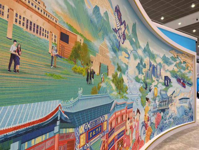 上合天津峰会22米巨幅壁画火出圈，这些中外元素你认出几个？
