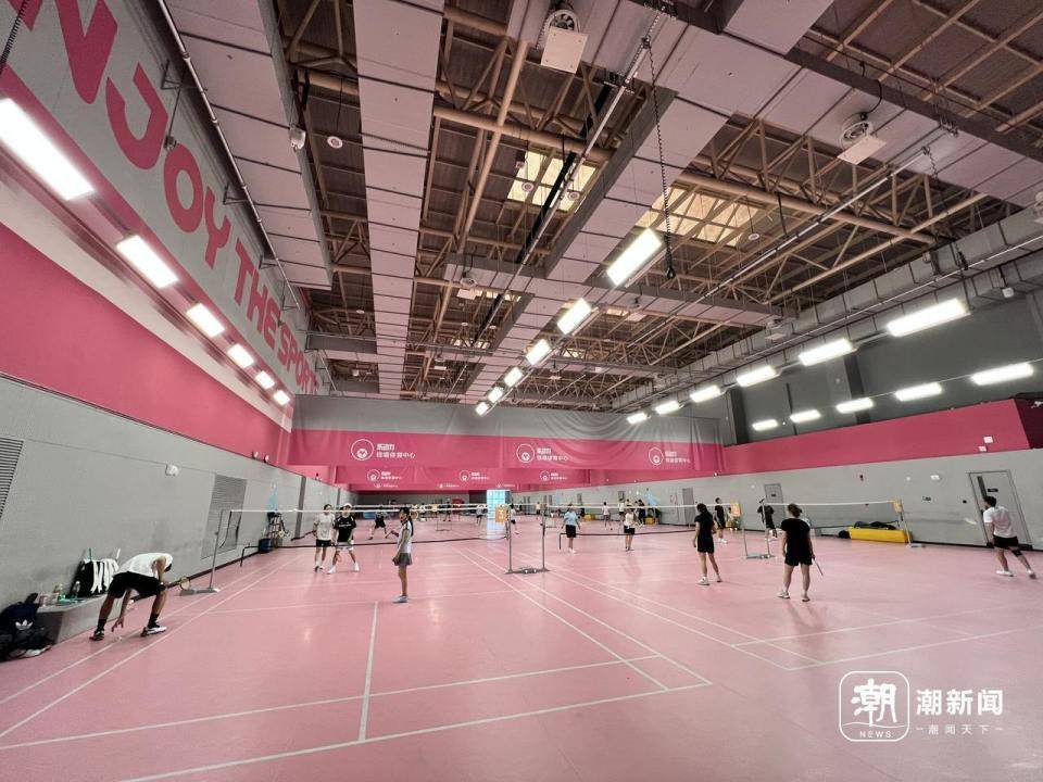 羽毛球又又又涨价，球友破防：月花三千扛不住，打球人的天塌了