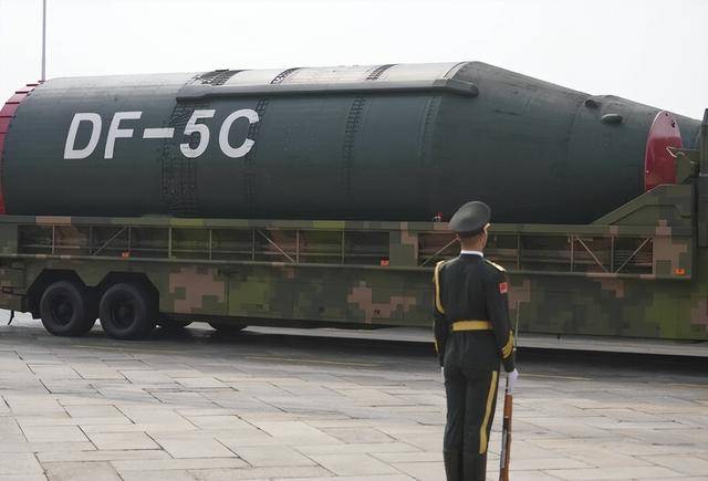 “51”被跳过,东风-61直接登场,比东风-41打的更远、威慑力更强