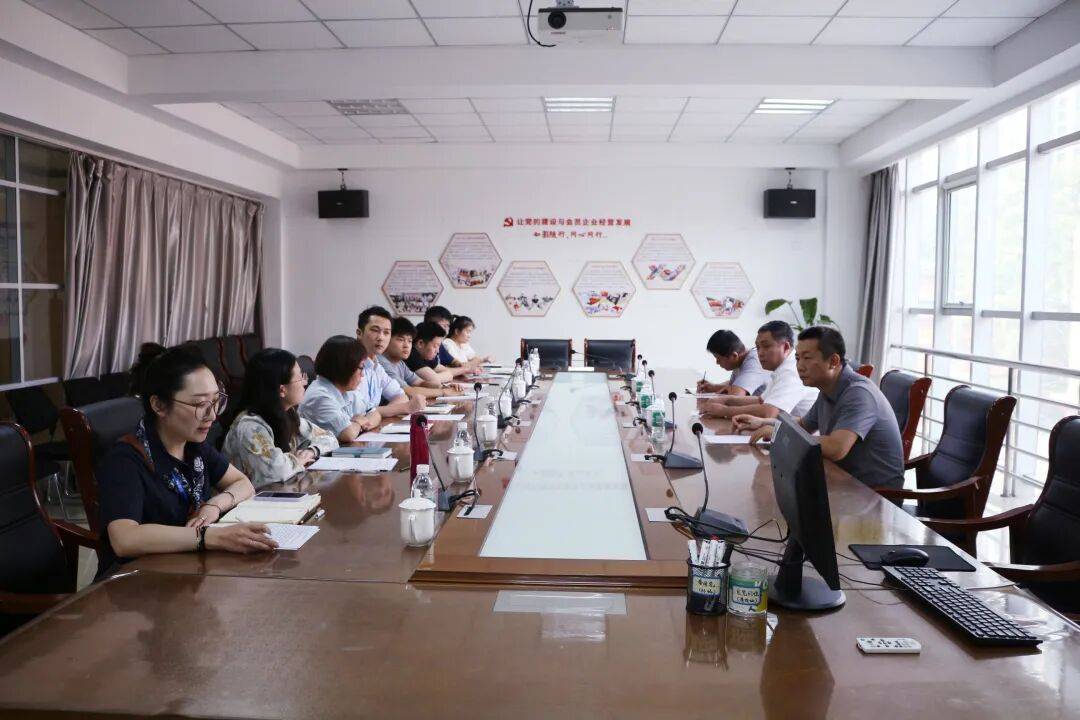 解青年创业难题,聚青春发展力量——团市委开展创新思维与青年创业主题交流活动