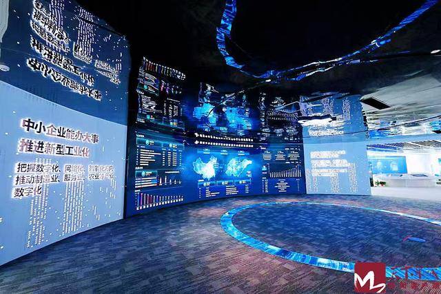 浪潮云打造了人工智能工厂，成为全球第四个、国内第一个实体化的人工智能工厂