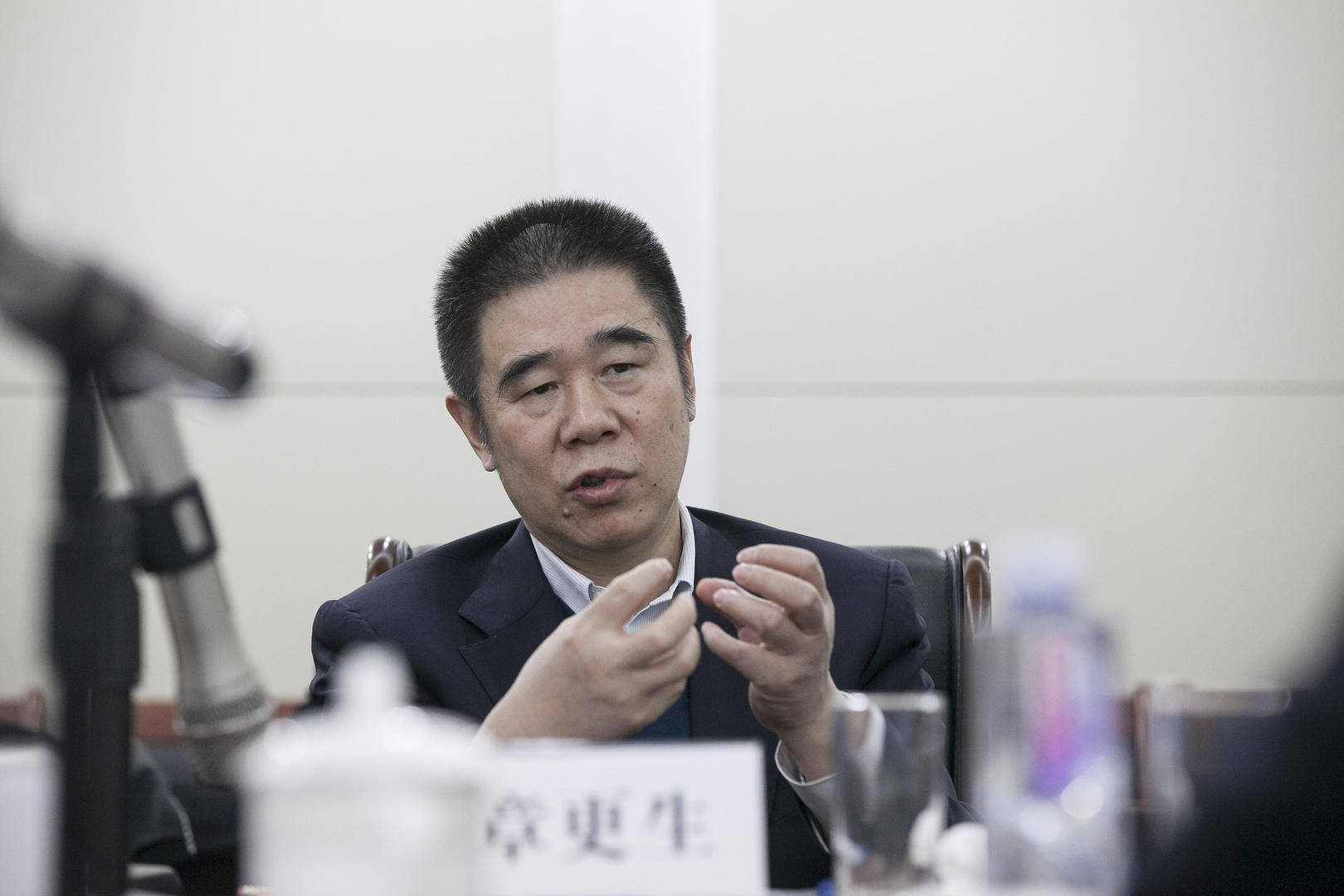 违规发放贷款造成特别重大损失，建设银行原副行长章更生被提起公诉