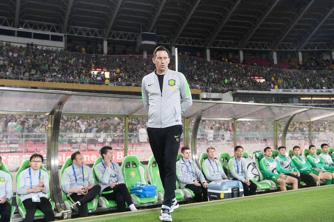 编剧汪海林:国足怕吃苦不去逼抢压迫 施密特执教擅长强化这一点