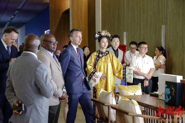 数字之光点亮海丝文明传承路,和成天下助力海丝数字艺术公益展