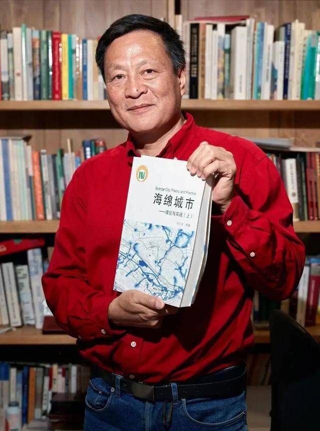 本月刚上福布斯榜的北大教授，在巴西坠机遇难，警方披露详情