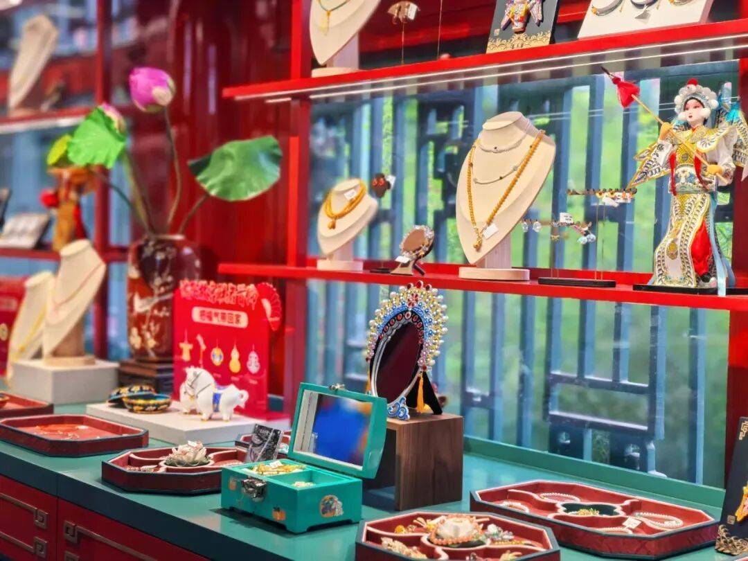 沈阳故宫博物院2025年国庆中秋假期开放公告