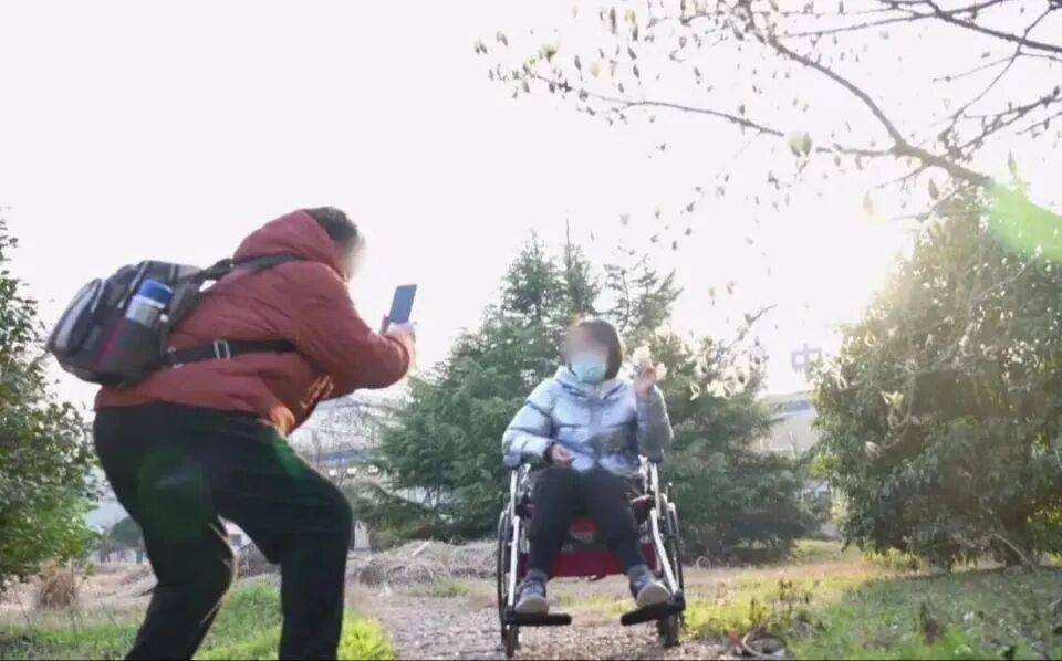 28岁妻子突发罕见病全身瘫痪，丈夫哄骗卖婚房携款失踪，检方强势介入