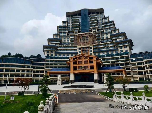 曾举债2亿！著名烂尾楼8年后变豪华酒店，国庆假期爆火：3688元豪华套房被订空，2日至5日满房