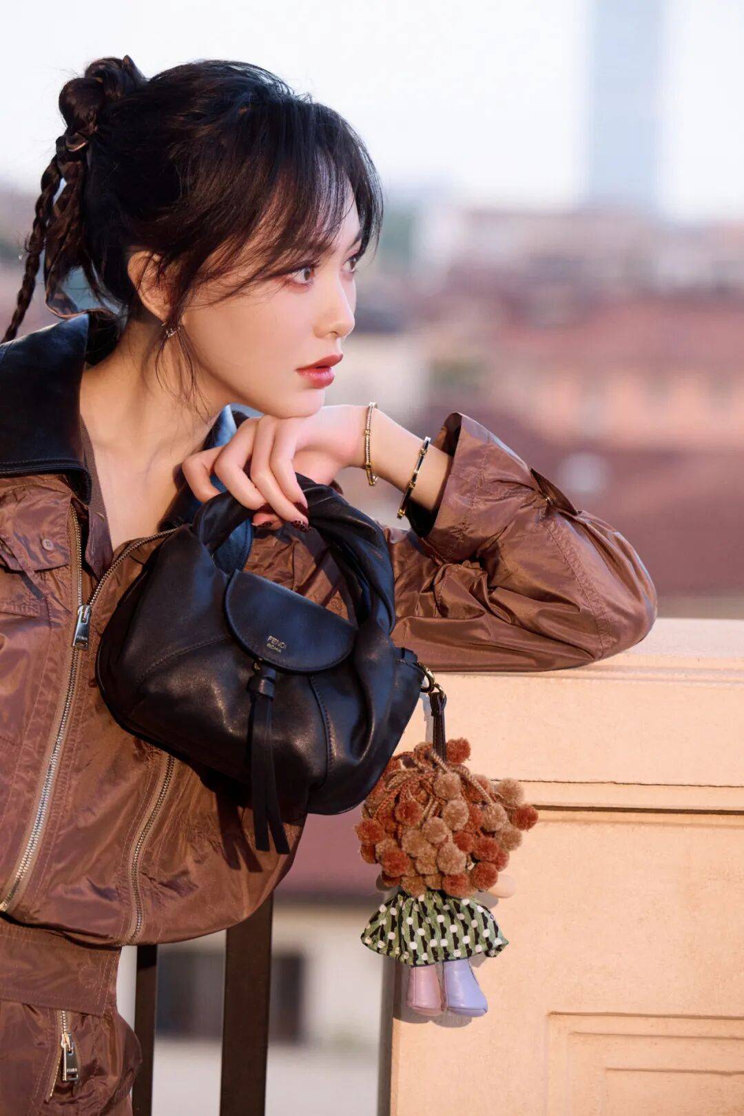 时装周上的女明星,秋冬氛围感一键封顶!