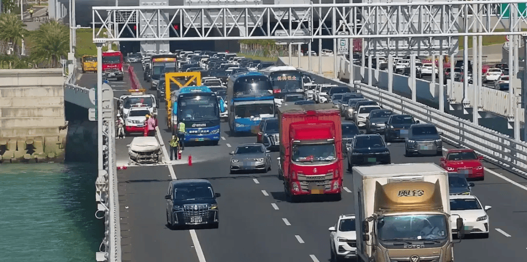 粤B·97821D、粤Z·AG85澳、粤T·91736，你们被拍下来了！