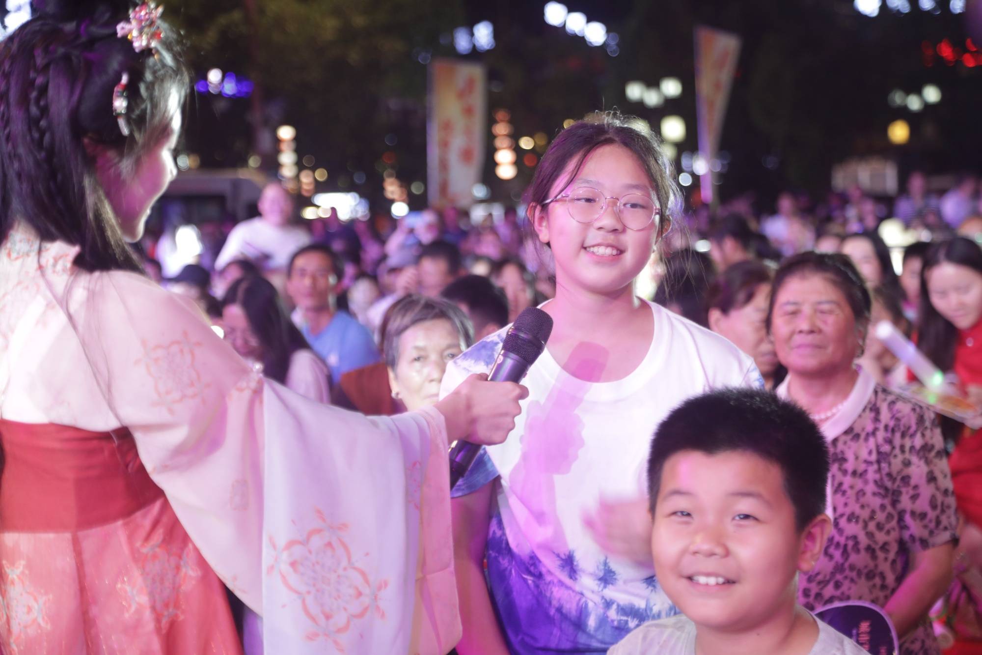 月映火塘 悦唱荔波！这场中秋音乐晚会点燃团圆夜