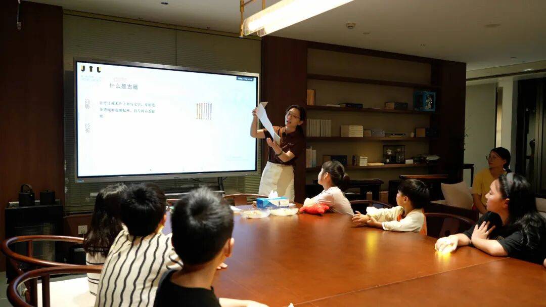 金坛图书馆国庆中秋活动精彩回顾 | 举国同欢庆，月满聚中秋