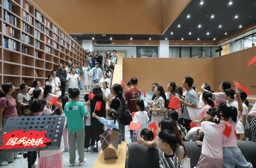 金坛图书馆国庆中秋活动精彩回顾 | 举国同欢庆，月满聚中秋